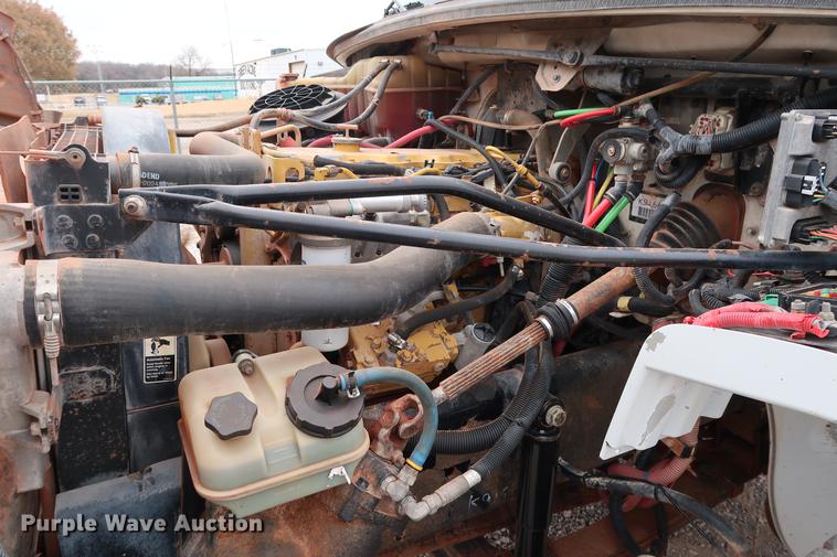 image for item DG3305 2003 Freightliner Business Class M2 water truck