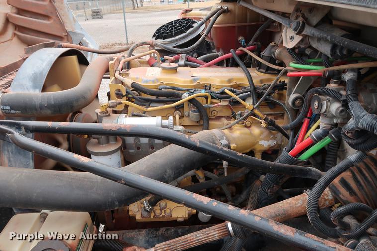 image for item DG3305 2003 Freightliner Business Class M2 water truck