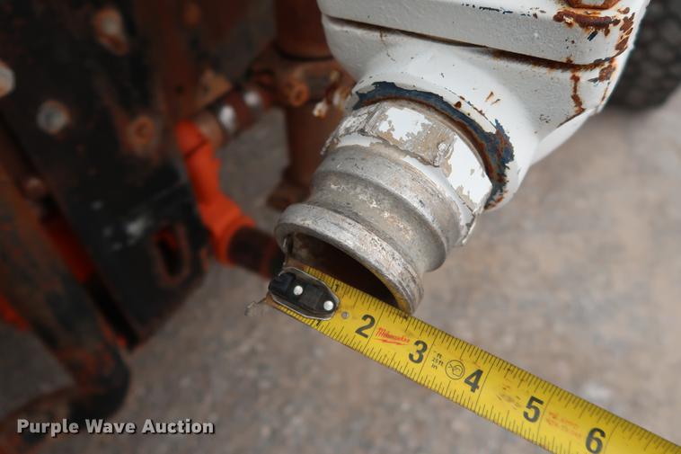 image for item DG3305 2003 Freightliner Business Class M2 water truck