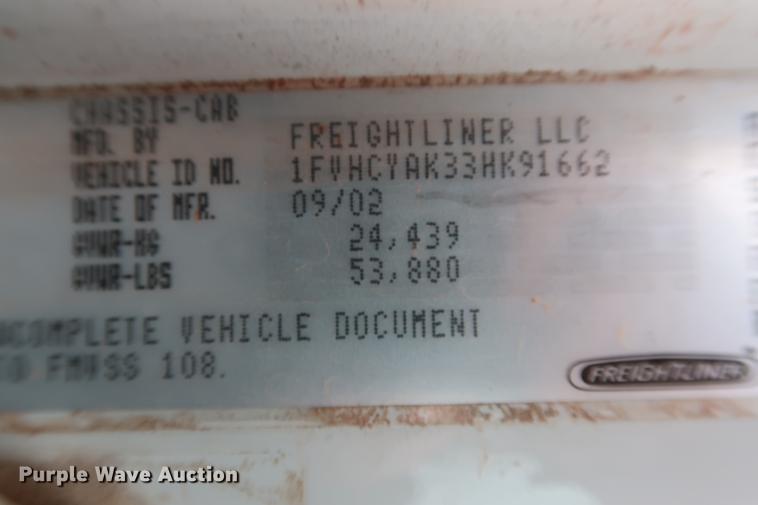 image for item DG3305 2003 Freightliner Business Class M2 water truck