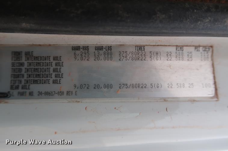 image for item DG3305 2003 Freightliner Business Class M2 water truck