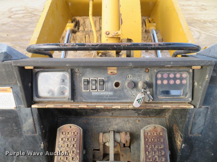 image for item DG3751 1999 Caterpillar 953C track loader