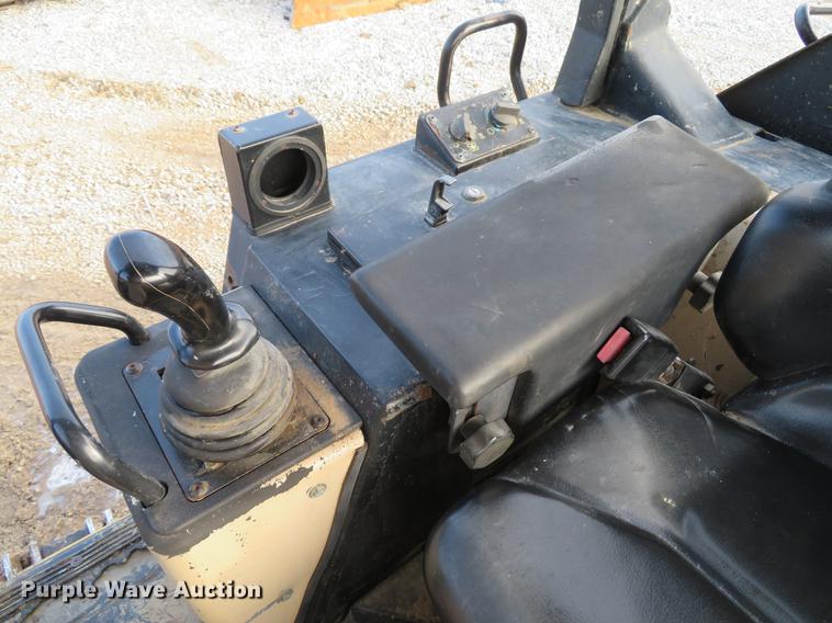 image for item DG3751 1999 Caterpillar 953C track loader