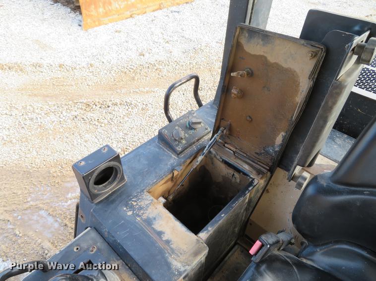 image for item DG3751 1999 Caterpillar 953C track loader