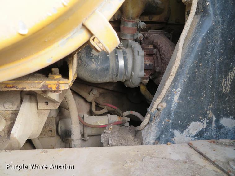 image for item DG3751 1999 Caterpillar 953C track loader