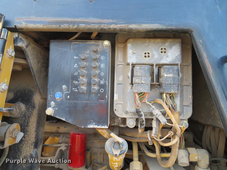 image for item DG3751 1999 Caterpillar 953C track loader