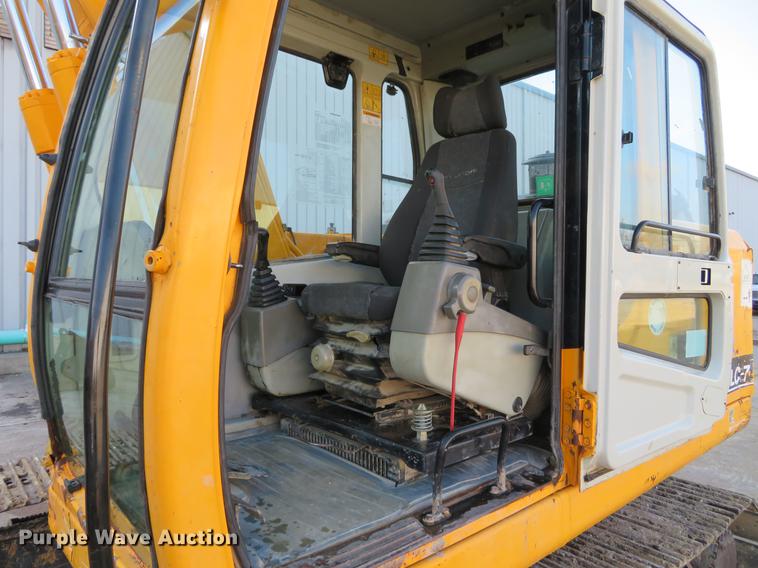 image for item DG3753 2004 Hyundai Robex 140LC-7 excavator