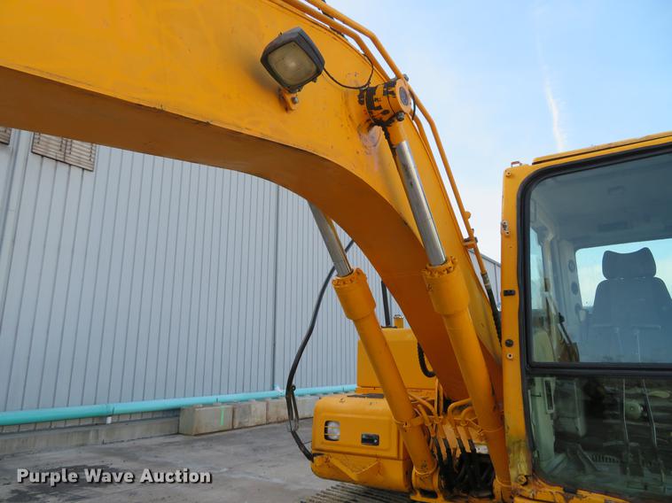 image for item DG3753 2004 Hyundai Robex 140LC-7 excavator