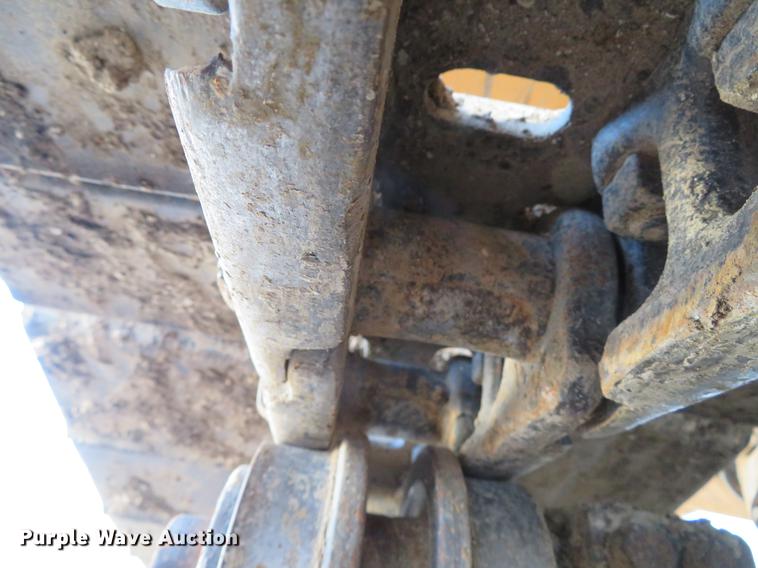 image for item DG3753 2004 Hyundai Robex 140LC-7 excavator