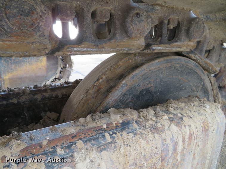 image for item DG3753 2004 Hyundai Robex 140LC-7 excavator