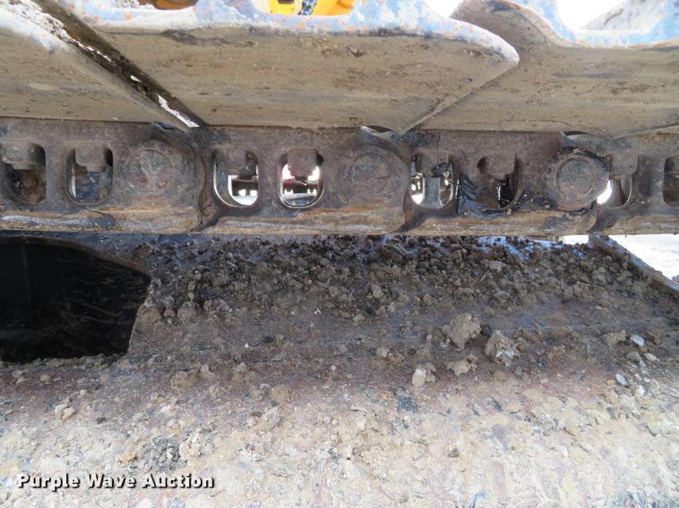 image for item DG3753 2004 Hyundai Robex 140LC-7 excavator