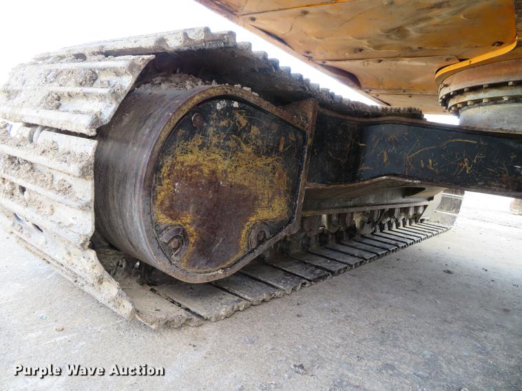 image for item DG3753 2004 Hyundai Robex 140LC-7 excavator