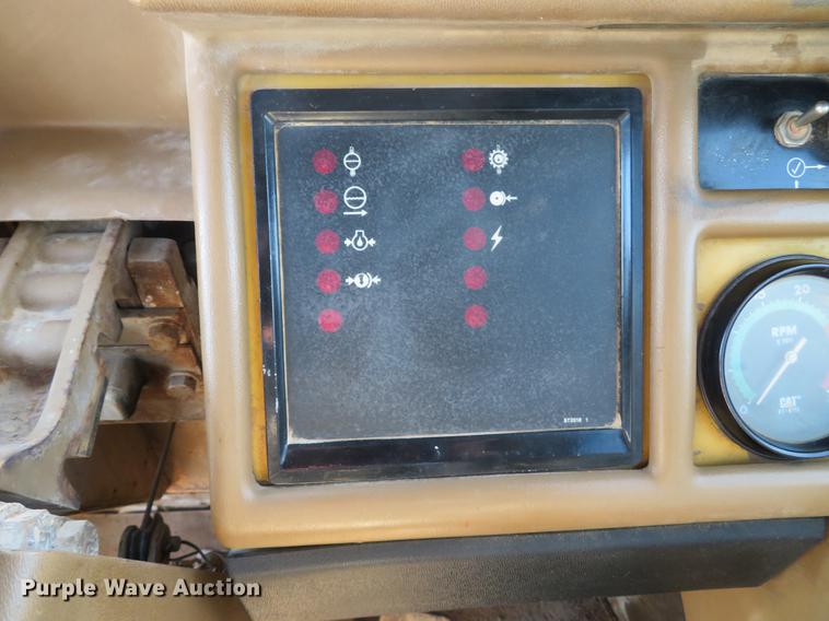 image for item DG3756 1988 Caterpillar 631E conventional scraper