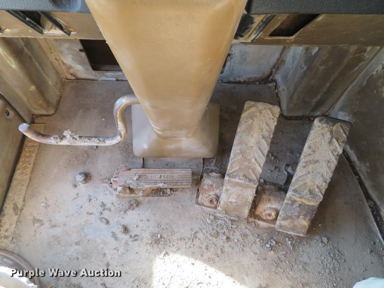 image for item DG3756 1988 Caterpillar 631E conventional scraper