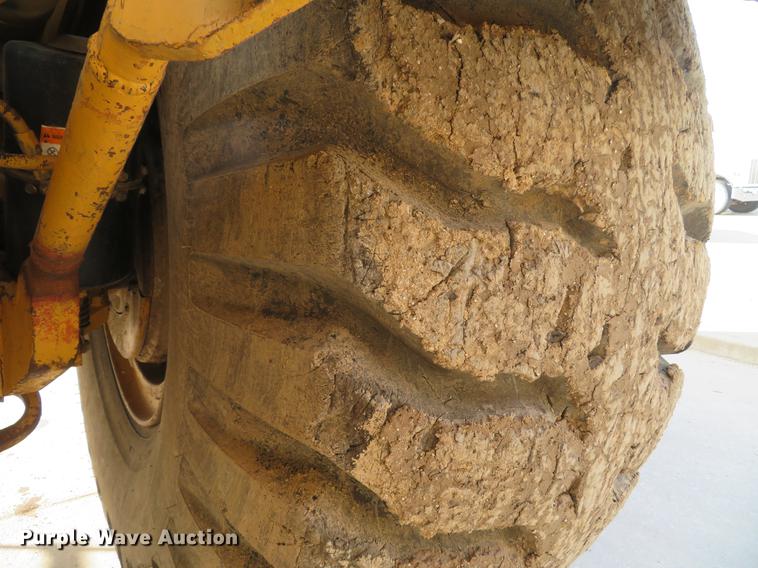 image for item DG3756 1988 Caterpillar 631E conventional scraper