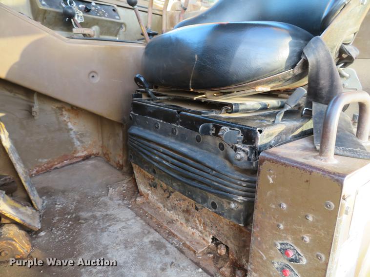 image for item DG3757 1988 Caterpillar 631E conventional scraper