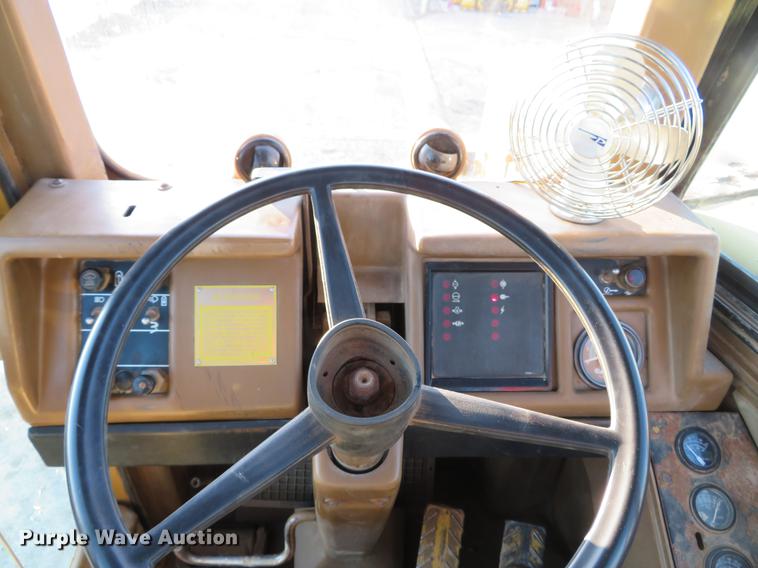 image for item DG3757 1988 Caterpillar 631E conventional scraper