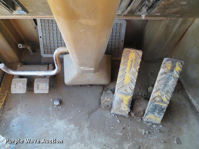 image for item DG3757 1988 Caterpillar 631E conventional scraper