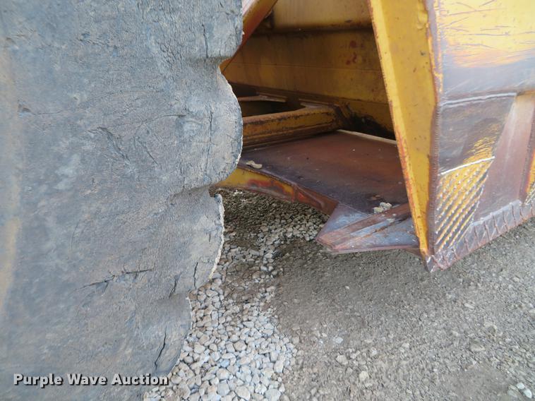 image for item DG3757 1988 Caterpillar 631E conventional scraper