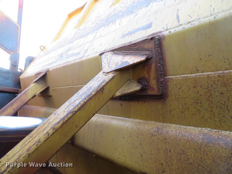 image for item DG3757 1988 Caterpillar 631E conventional scraper