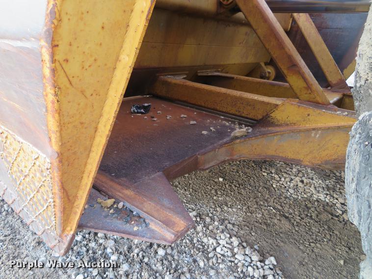 image for item DG3757 1988 Caterpillar 631E conventional scraper