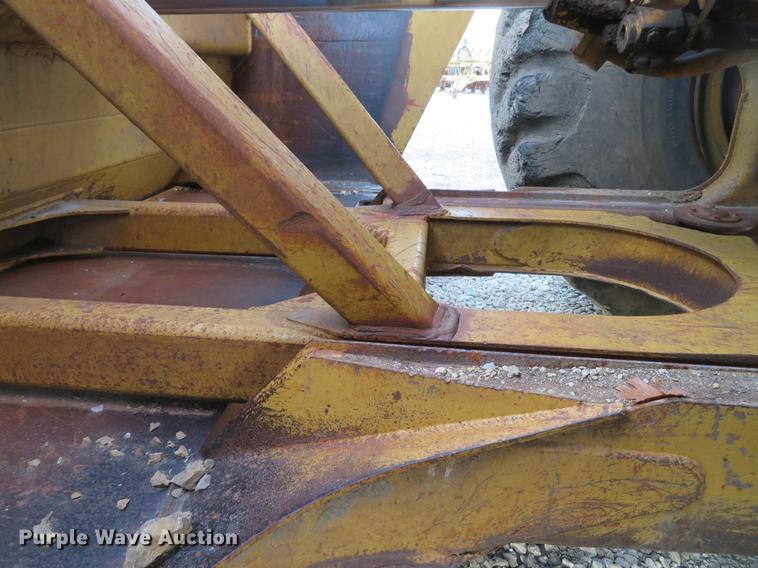 image for item DG3757 1988 Caterpillar 631E conventional scraper