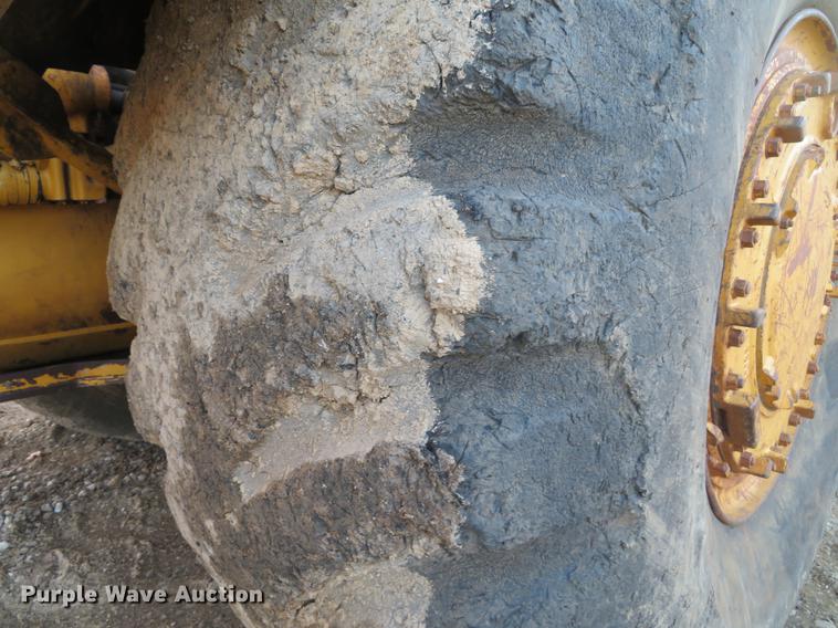 image for item DG3757 1988 Caterpillar 631E conventional scraper