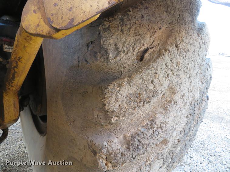 image for item DG3757 1988 Caterpillar 631E conventional scraper