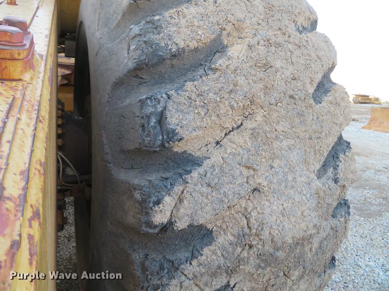 image for item DG3757 1988 Caterpillar 631E conventional scraper