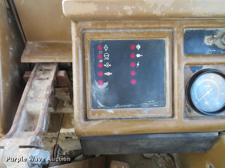 image for item DG3758 1989 Caterpillar 631E conventional scraper