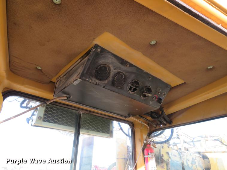 image for item DG3758 1989 Caterpillar 631E conventional scraper