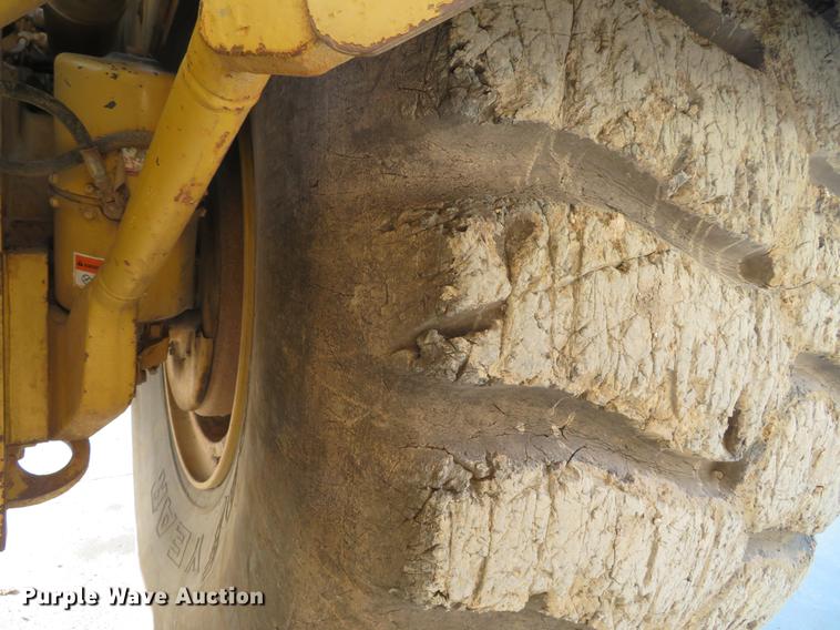 image for item DG3758 1989 Caterpillar 631E conventional scraper