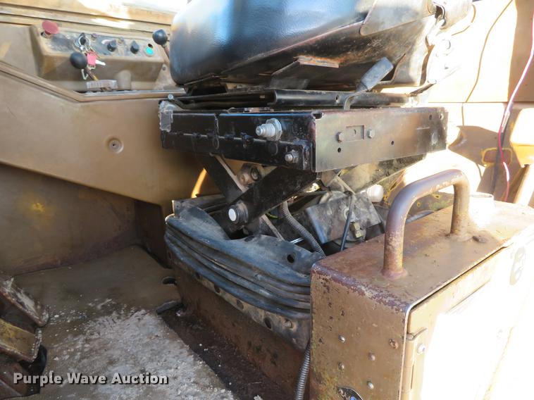 image for item DG3759 1988 Caterpillar 631E conventional scraper