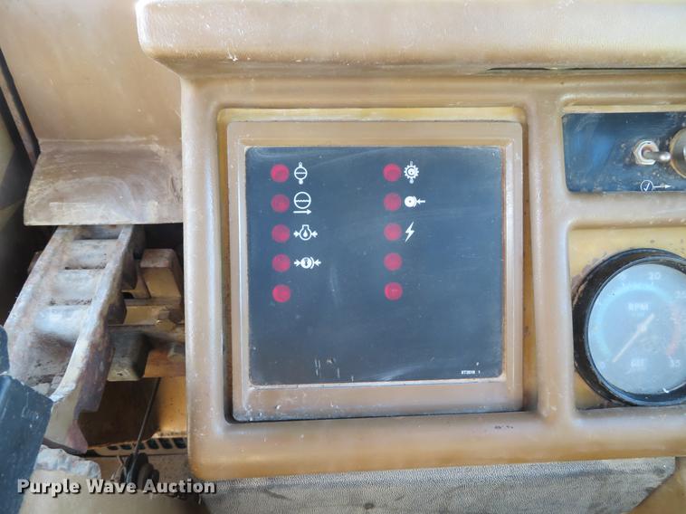 image for item DG3759 1988 Caterpillar 631E conventional scraper