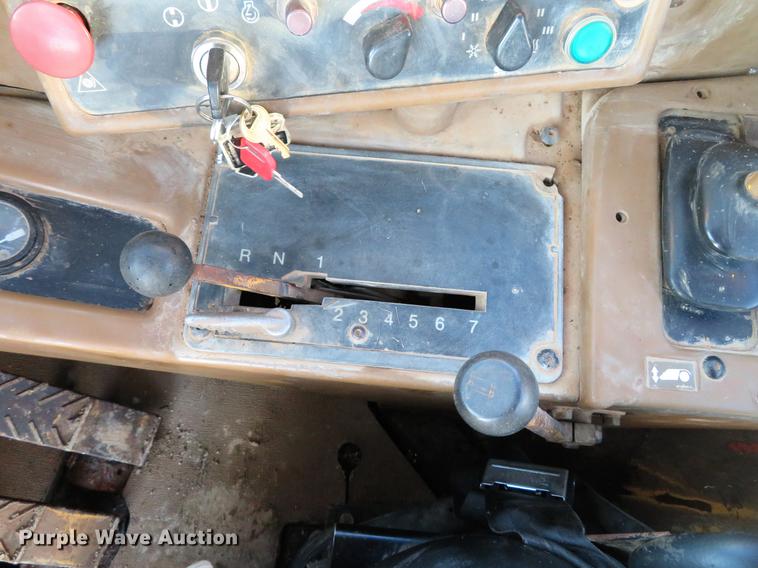image for item DG3759 1988 Caterpillar 631E conventional scraper