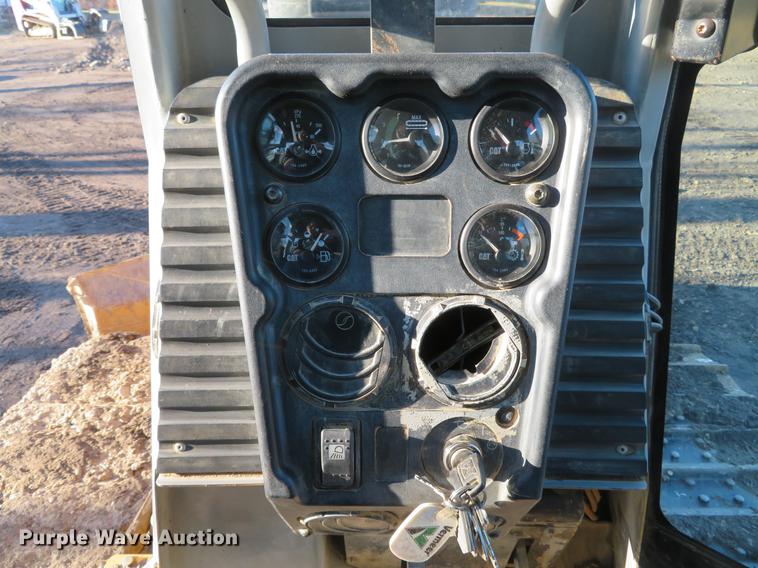 image for item DG3767 2005 Caterpillar D3G LGP dozer