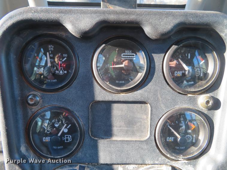 image for item DG3767 2005 Caterpillar D3G LGP dozer