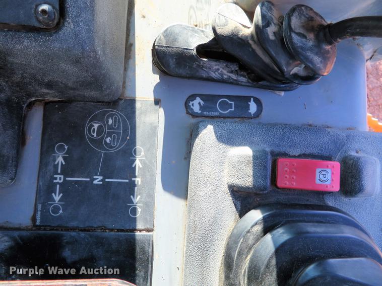 image for item DG3767 2005 Caterpillar D3G LGP dozer