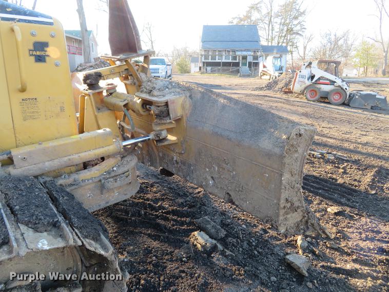 image for item DG3767 2005 Caterpillar D3G LGP dozer