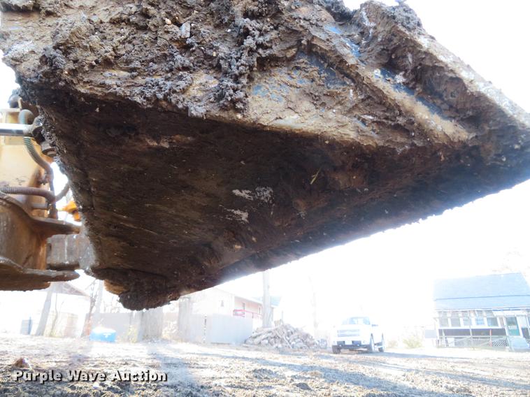 image for item DG3767 2005 Caterpillar D3G LGP dozer