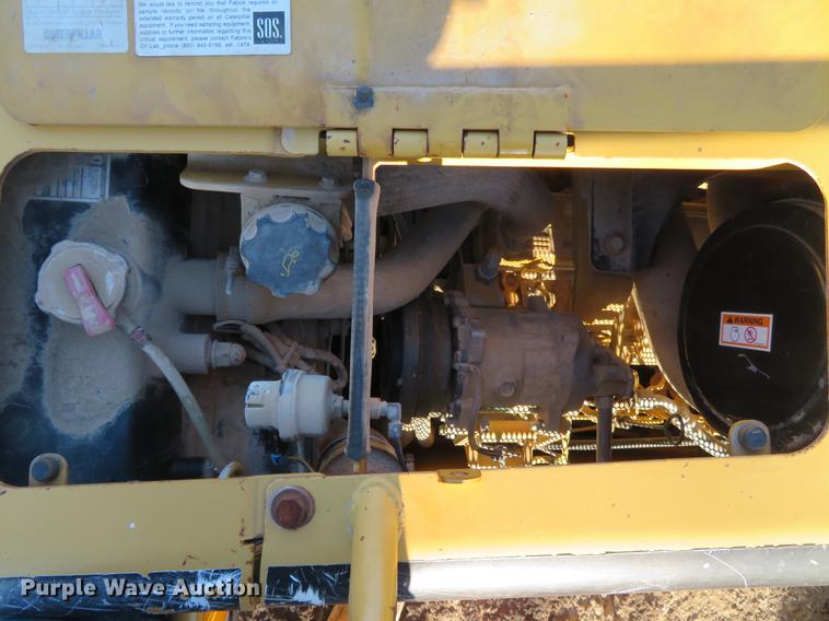 image for item DG3767 2005 Caterpillar D3G LGP dozer