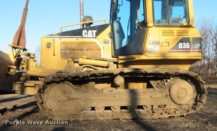 image for item DG3767 2005 Caterpillar D3G LGP dozer