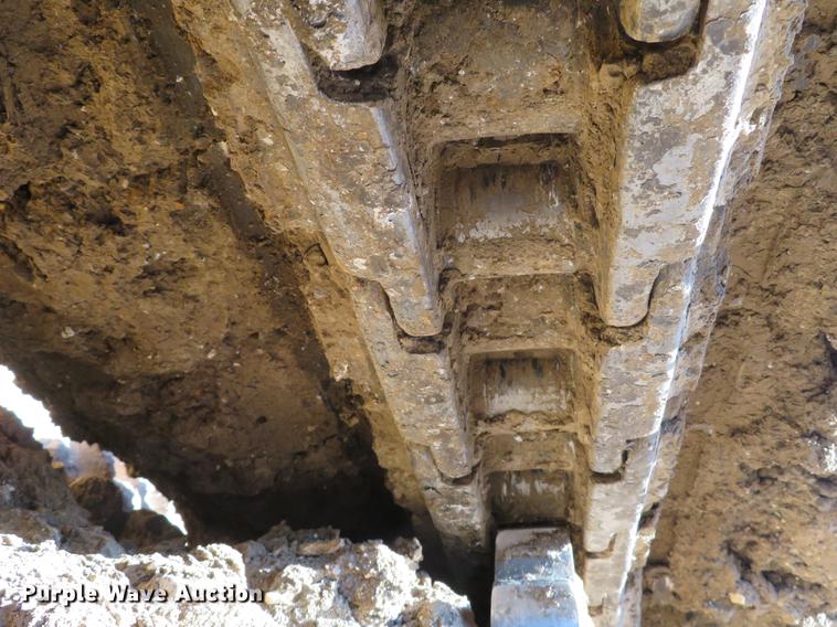 image for item DG3767 2005 Caterpillar D3G LGP dozer