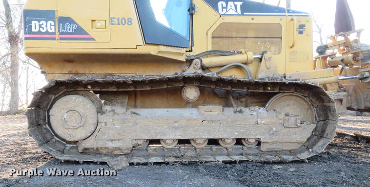 image for item DG3767 2005 Caterpillar D3G LGP dozer