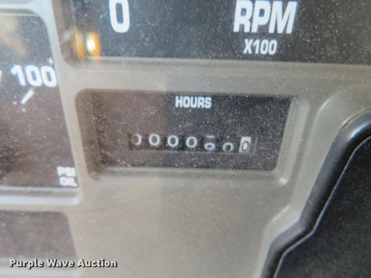 image for item DG3776 2002 International 4900 Crew Cab dump truck