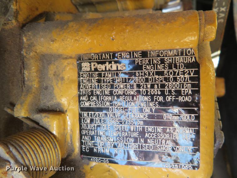 image for item DG3776 2002 International 4900 Crew Cab dump truck