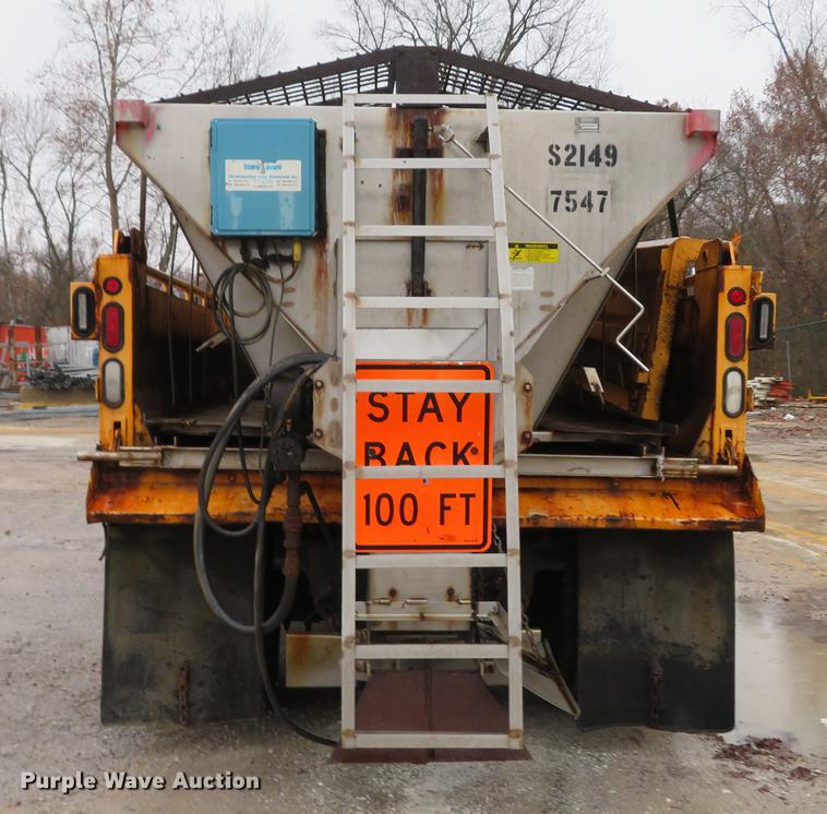 image for item DG3786 2002 International 4900 Crew Cab dump truck