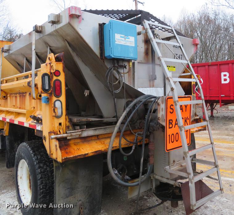 image for item DG3786 2002 International 4900 Crew Cab dump truck