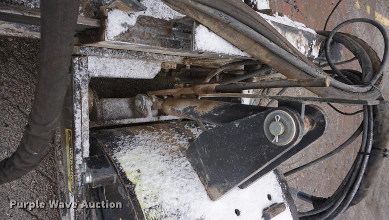 image for item DI9279 2015 Coneqtec skid steer cold planer