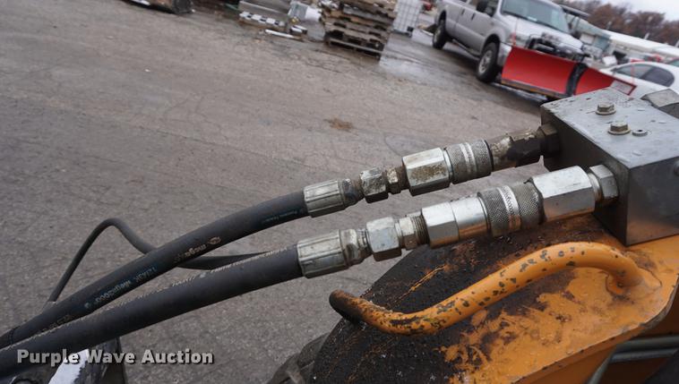 image for item DI9279 2015 Coneqtec skid steer cold planer